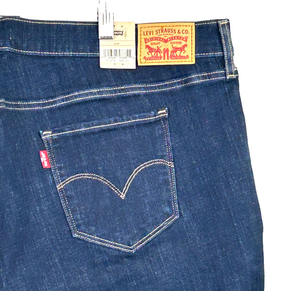 Levis Classic Bermuda Shorts Womens 22W Dark Wash Denim Cuffed Hem New - Picture 4 of 9